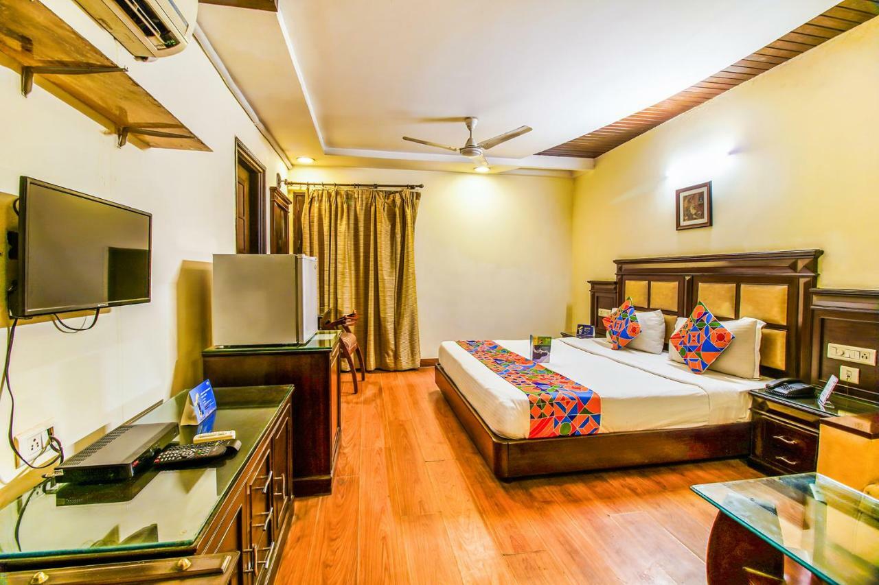 Fabhotel Stay Residency New Delhi Bagian luar foto