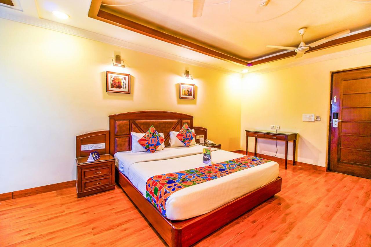 Fabhotel Stay Residency New Delhi Bagian luar foto