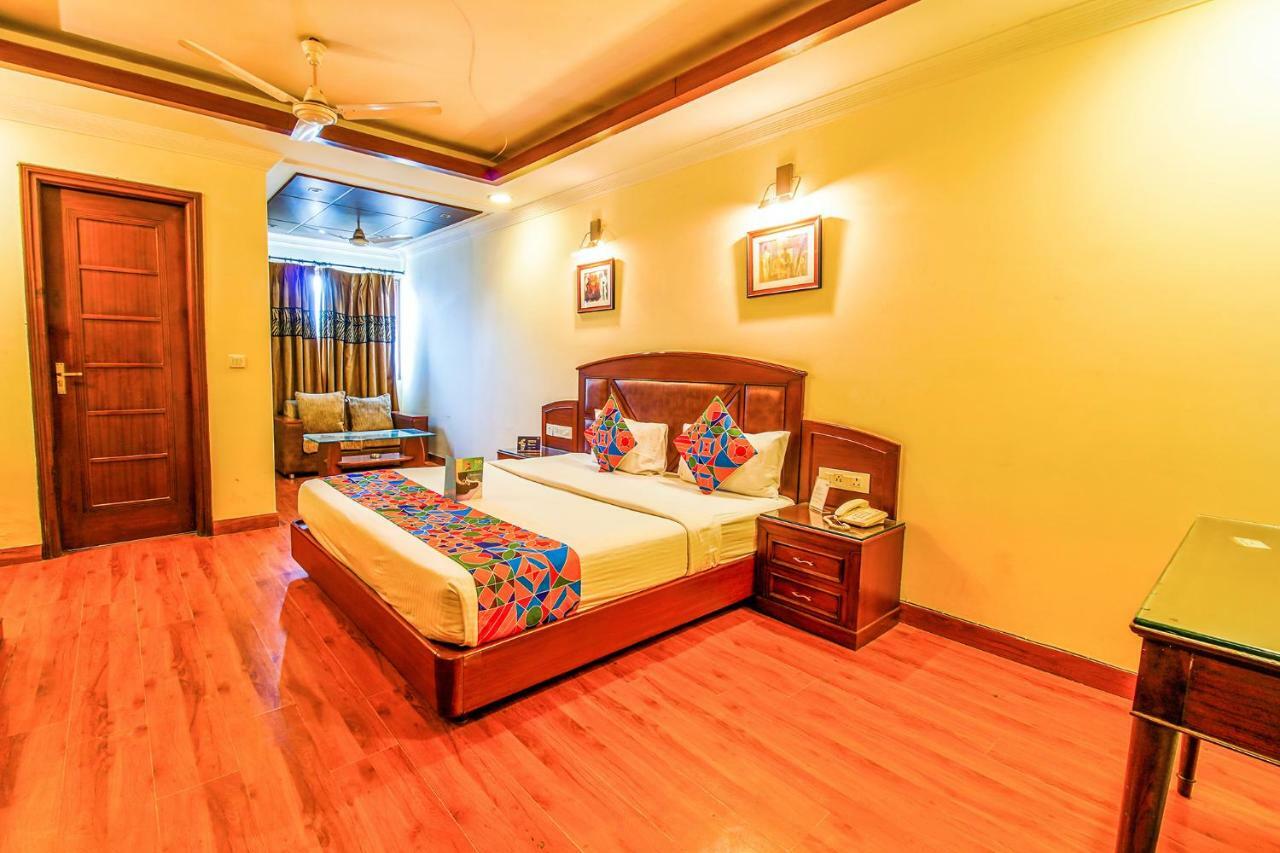 Fabhotel Stay Residency New Delhi Bagian luar foto