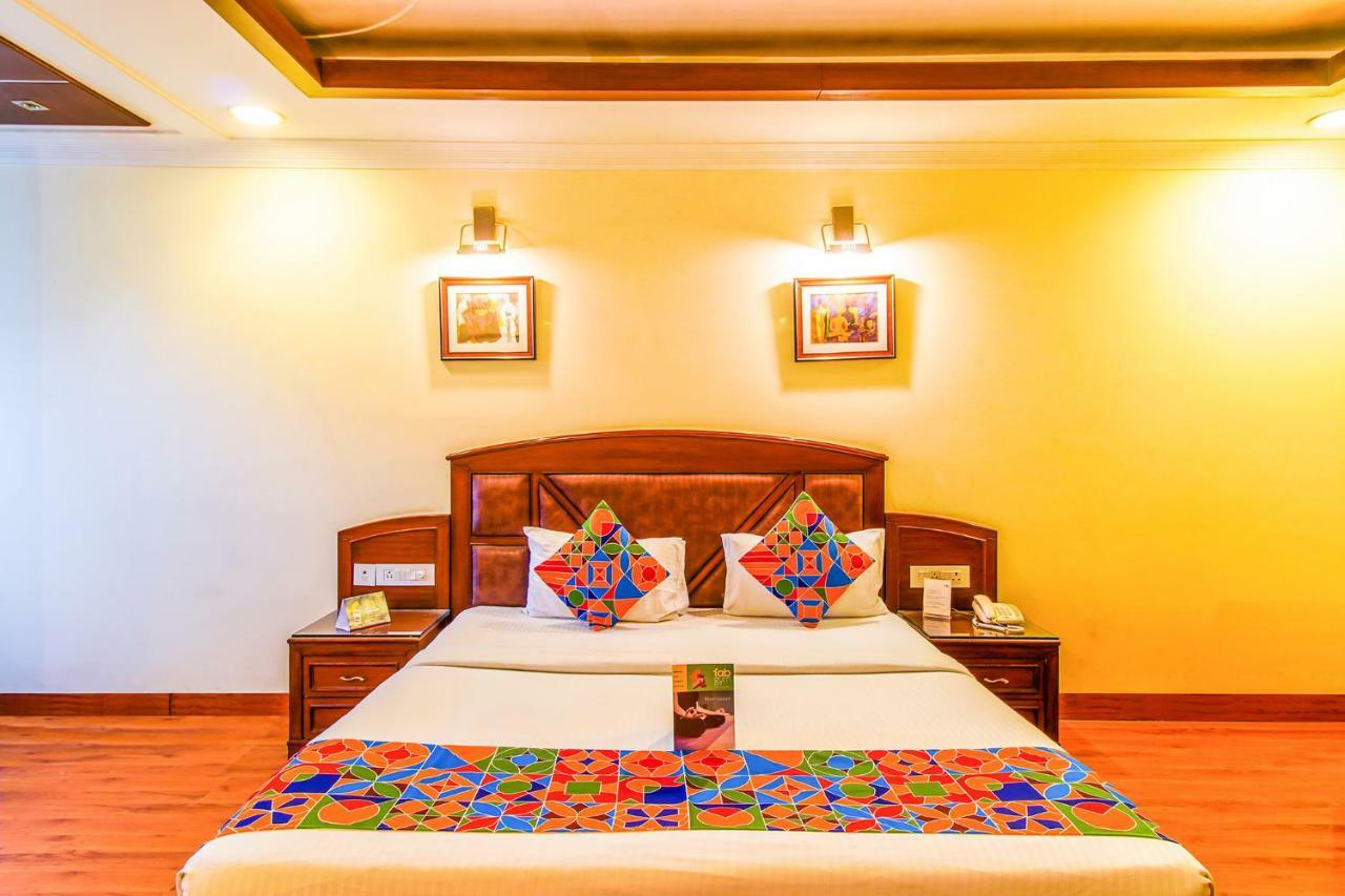 Fabhotel Stay Residency New Delhi Bagian luar foto