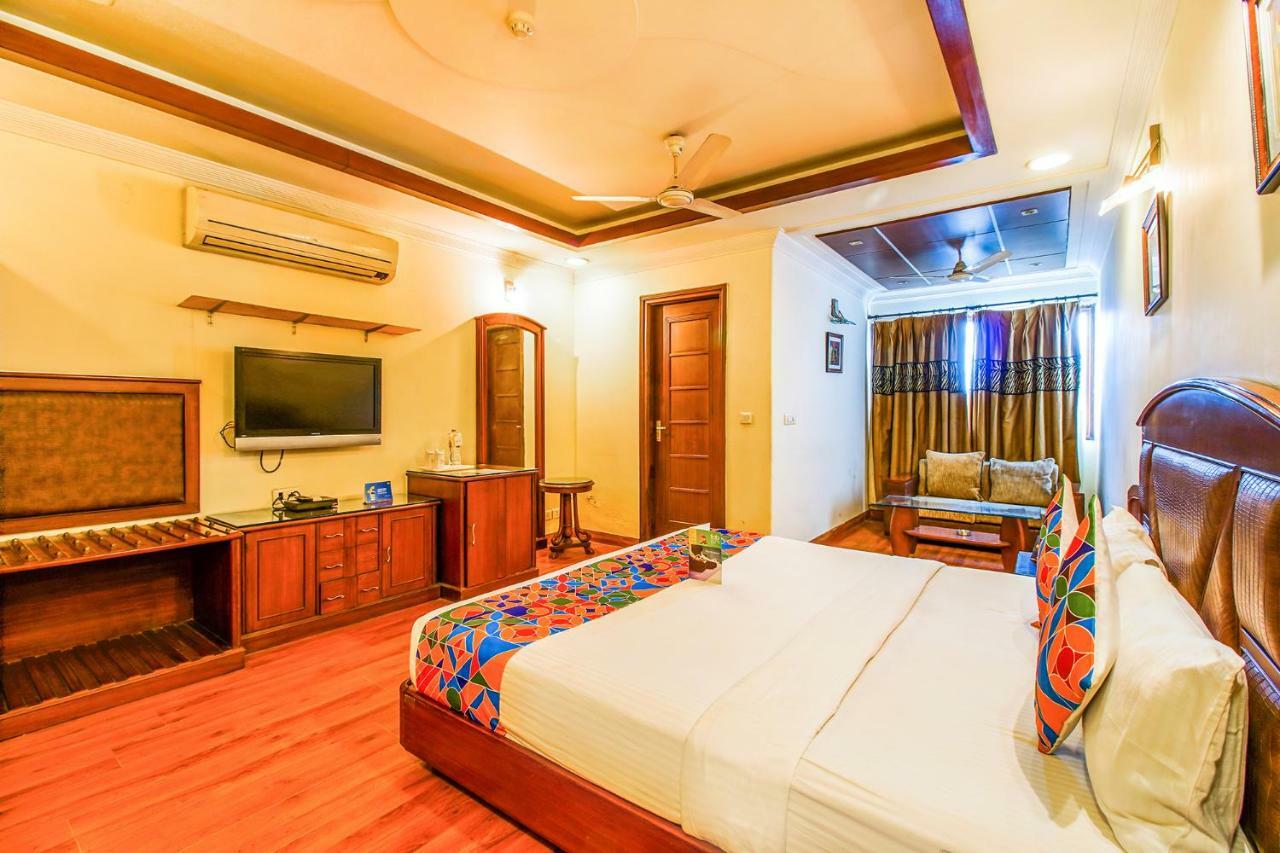 Fabhotel Stay Residency New Delhi Bagian luar foto